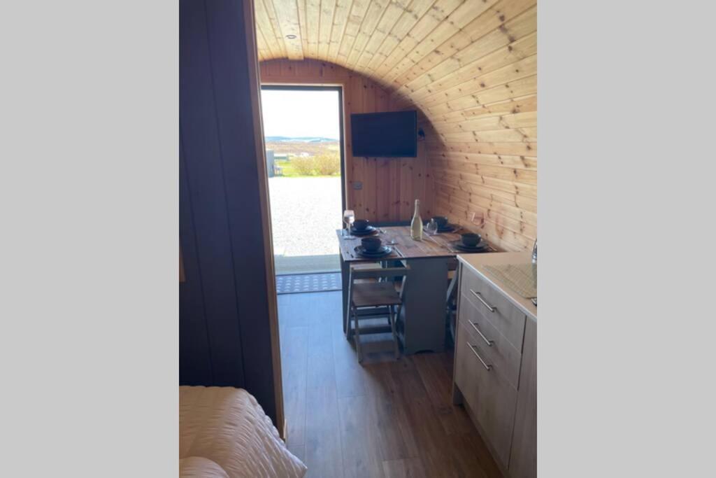 Allt Yelkie Pod Tri, Earlish Luaran gambar